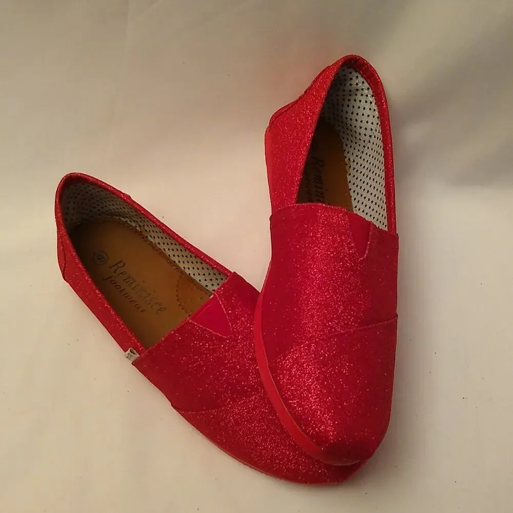 NWT Reminisce girls red glitter shoes. Size 6/31